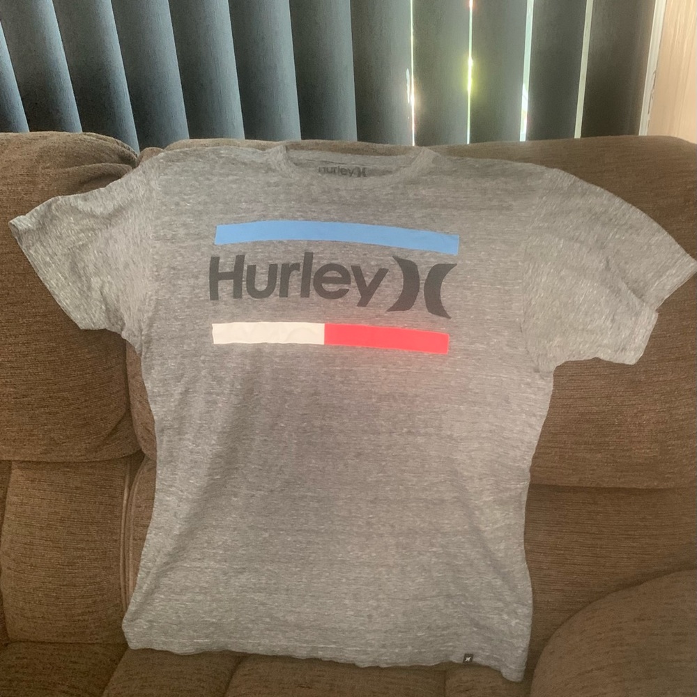 Hurley tshirt